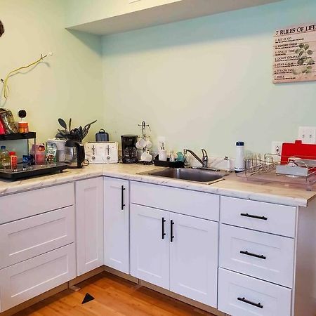 5 Star Room/Close To Town Center And Everything/5 Min Walk Metro Роквіль Екстер'єр фото